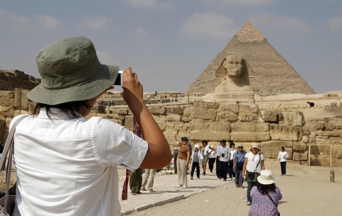 وزير السياحة: 22% نموا في أعداد السائحين لمصر بالنصف الأول من 2025