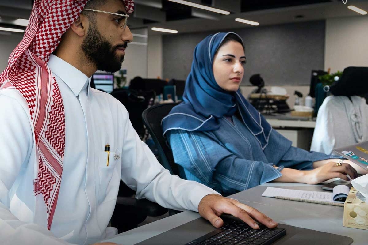 التوظيف في القطاع الخاص السعودي ينمو بأسرع وتيرة منذ أكتوبر 2014