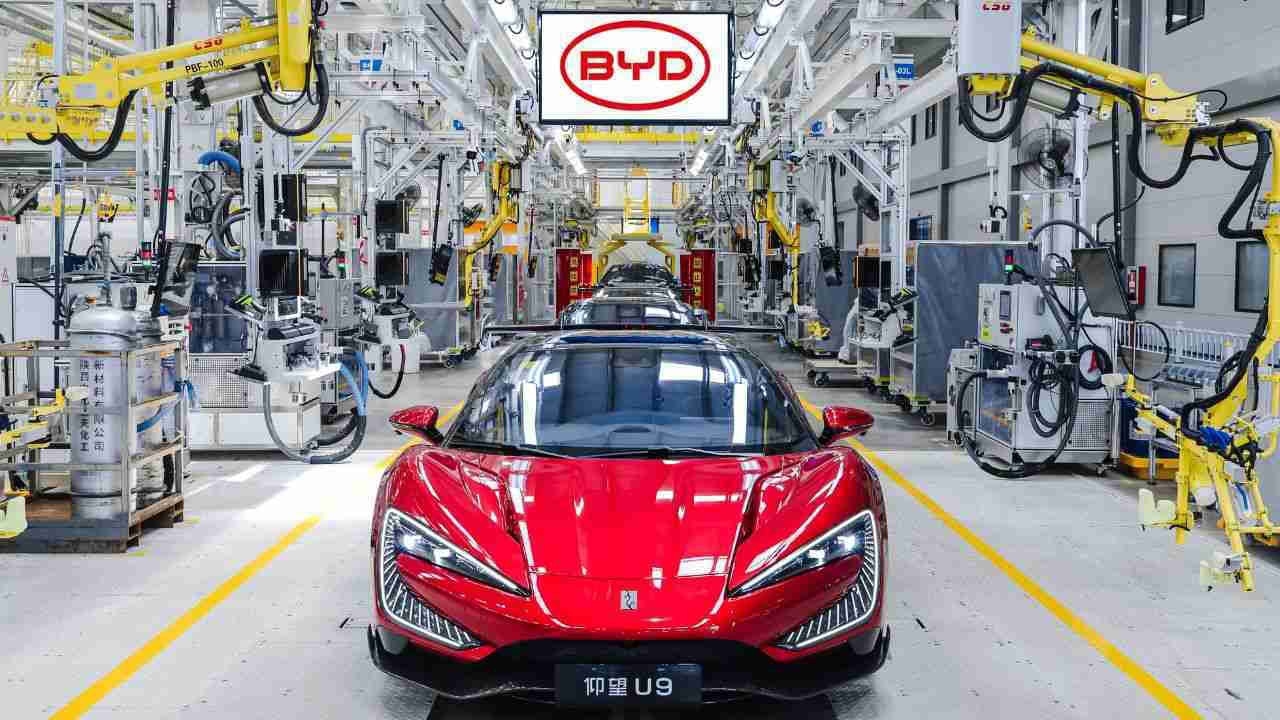 "اقتصادية قناة السويس" تبحث مع "BYD" الصينية إنشاء مصنع في مصر