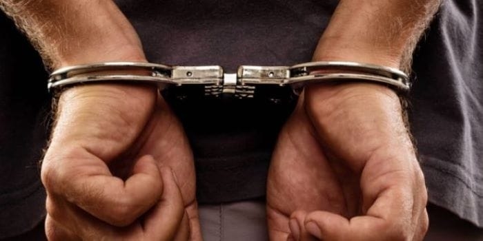 الأمن العام: فيديو الشخص المقيّد من قبل ذويه قديم وحماية الأسرة أحالت القضية والأطراف للقضاء