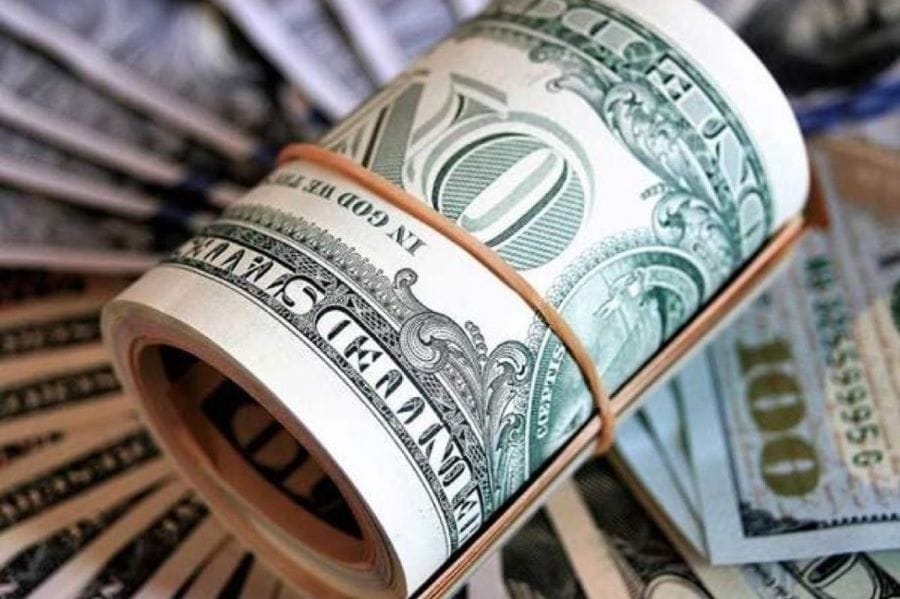 تراجع الدولار يرفع كلفة سفر الأميركيين.. ويُنعش أرباح المصدرين