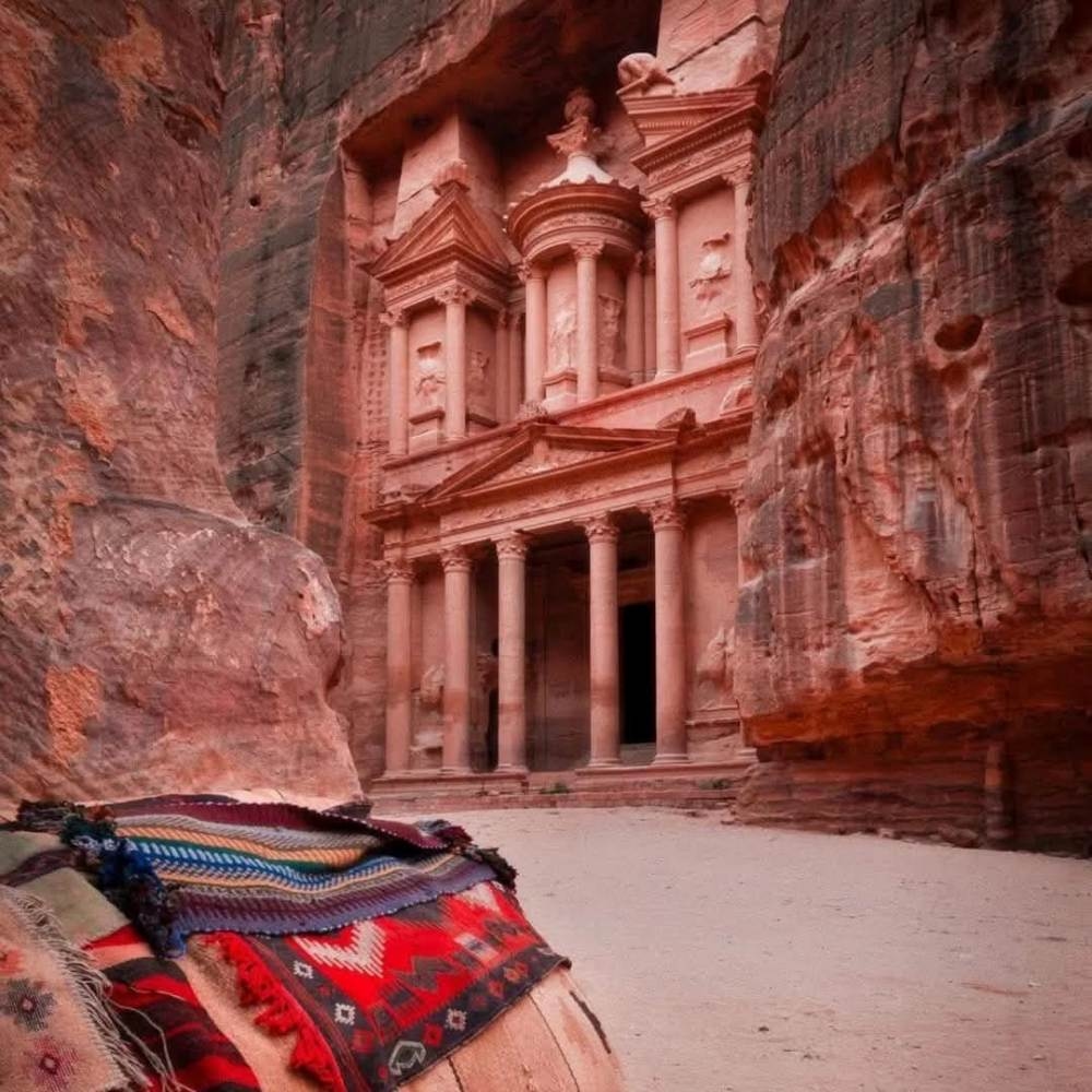 تراجع حاد في السياحة بالبترا'.. البريزات: فنادق مغلقة وتسريح مئات الموظفين بالمنشآت السياحية