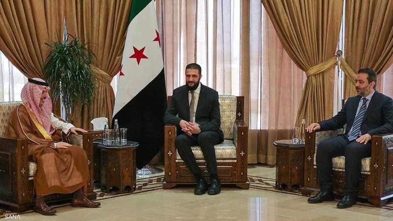 الشرع يستقبل وزير الخارجية السعودي والوفد المرافق في دمشق