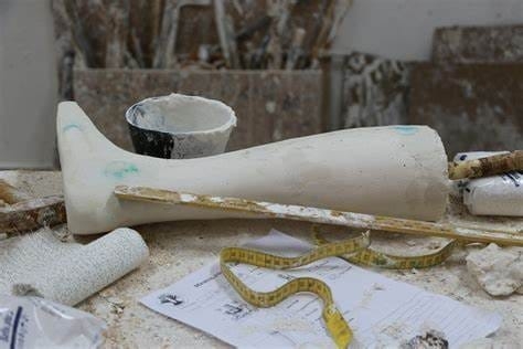 'الخيرية الهاشمية' توفّر 477 طرفًا صناعيًا لفاقدي الأطراف في غزة