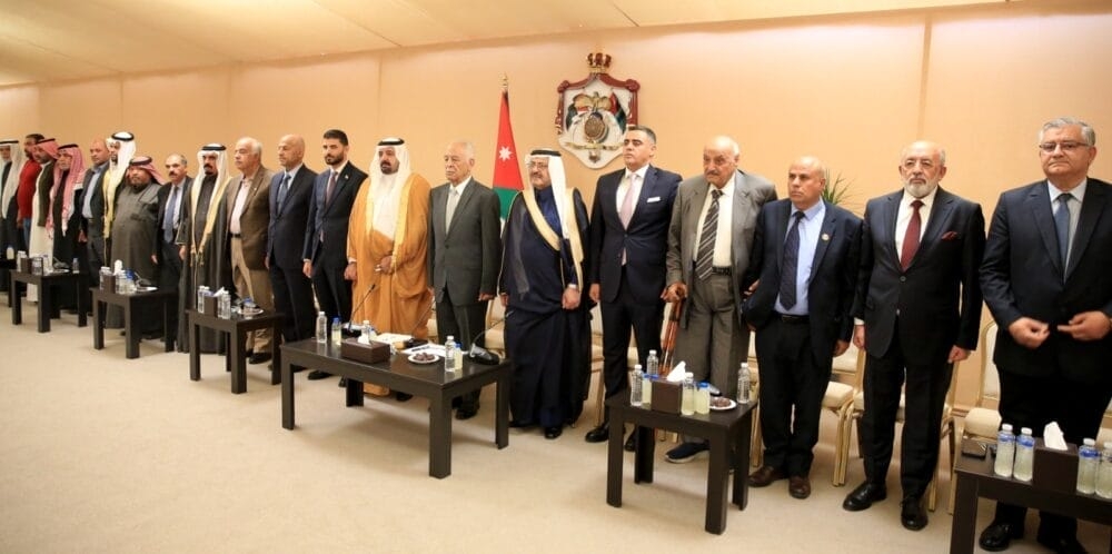 رئيس الديوان الملكي يلتقي وفدا من وجهاء وأبناء عشائر سحاب