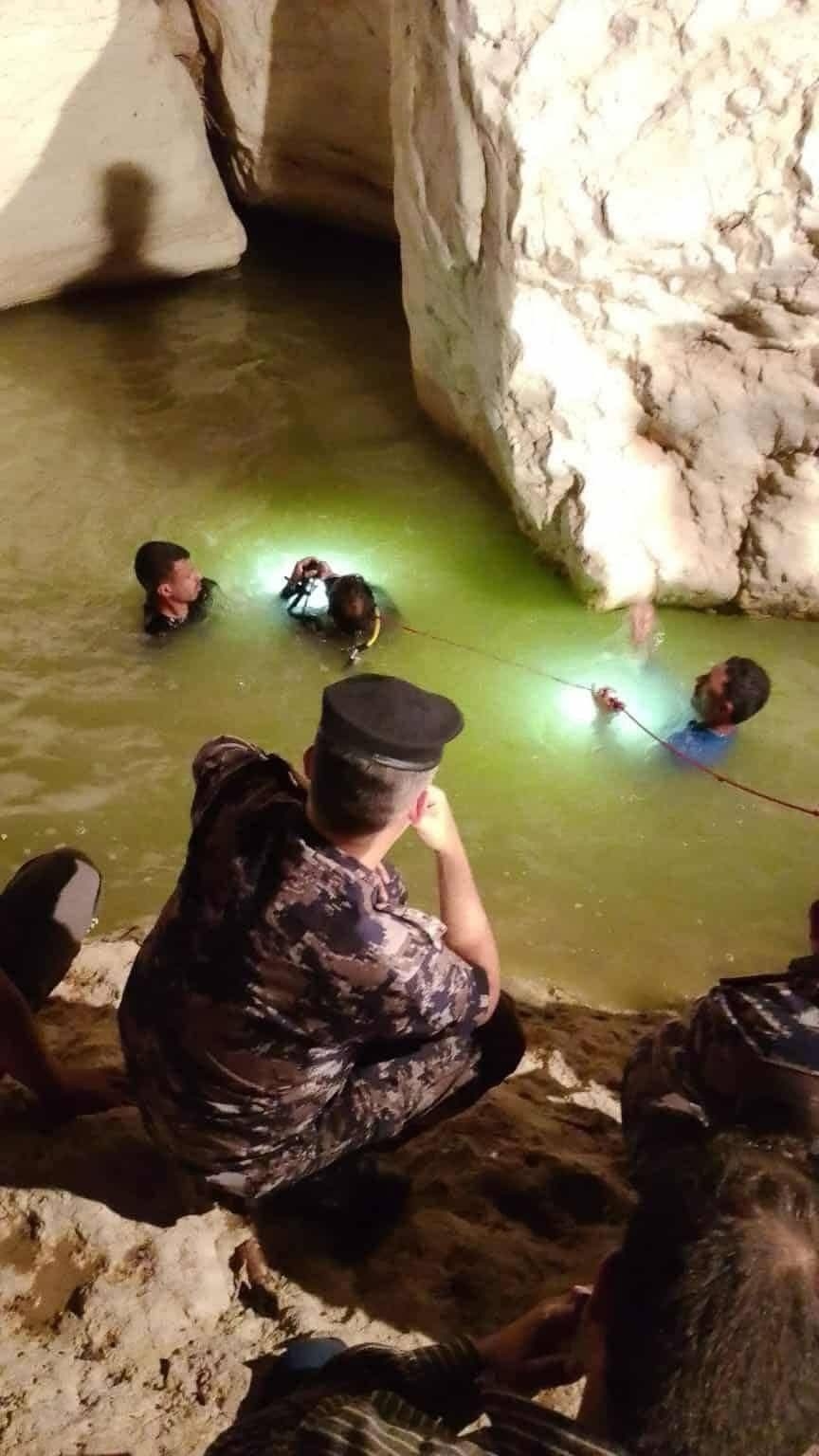 غرق طفل وإنقاذ اخر في سد وادي الموجب