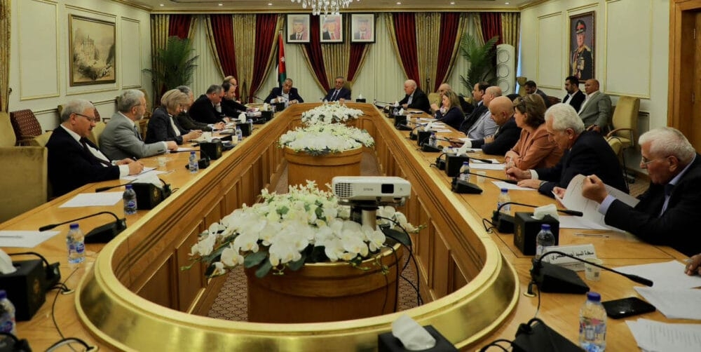 'عمل الأعيان' تُناقش تحديات العمل المستقبلية في ظل تقنيات الذكاء الاصطناعي