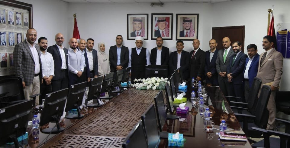 الخلايلة لبعثة الحج الإعلامية: نريد نقل قيم المحبة التي يحملها الحاج الأردني