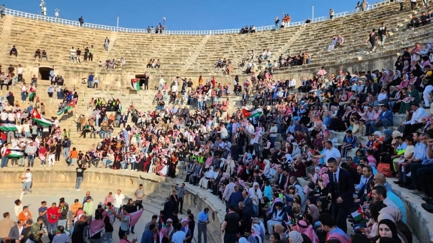 الأردنيون يواصلون احتفالاتهم بعيد الاستقلال الـ79 بمختلف المحافظات
