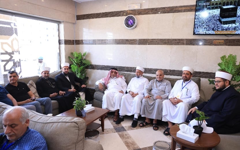 وزير الأوقاف يلتقي ممثلي بعثة دائرة الإفتاء في المدينة المنورة