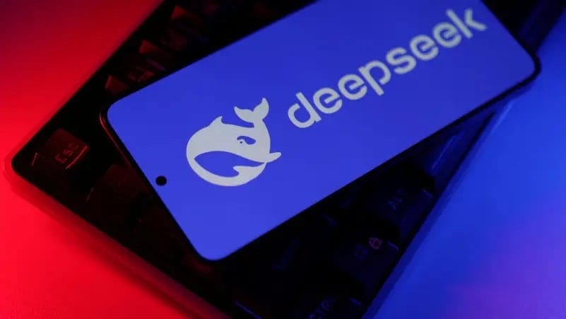 ورقة بحثية تكشف سراً جديداً لتفوق 'ديب سيك' على نماذج 'OpenAI'