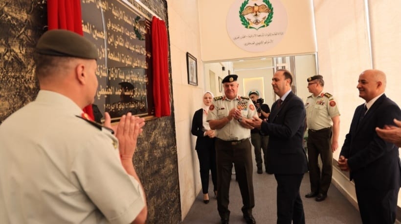 الحنيطي يفتتح الاستديو التلفزيوني العسكري في الذكرى الستين لتأسيس مديرية الإعلام العسكري