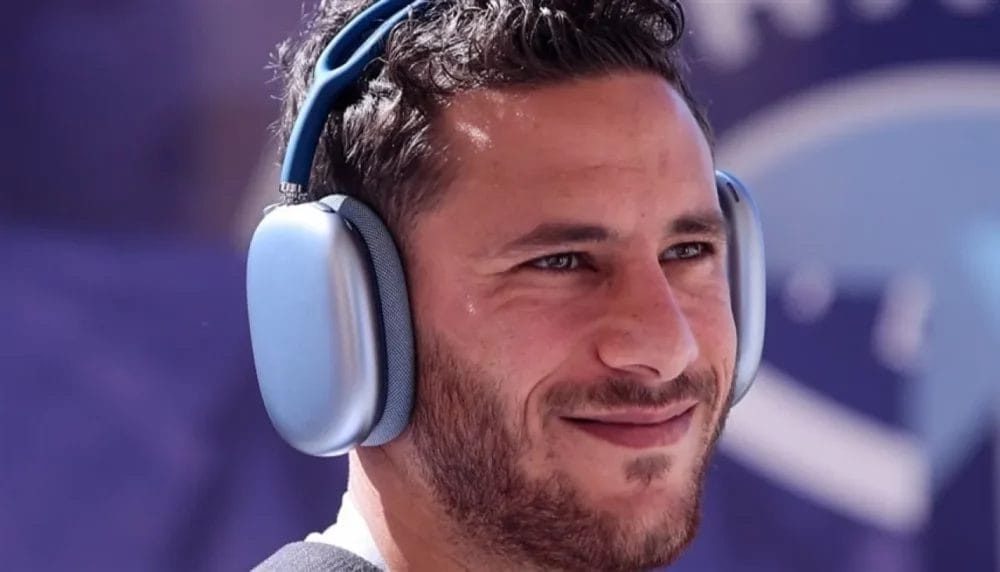 حقيقة القبض على شاب يؤدي امتحاناً بدلاً من لاعب بيراميدز المصري
