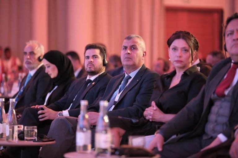الخرابشة: استراتيجية طاقة أردنية طموحة تجمع بين الهيدروجين الأخضر والتقنيات الذكية