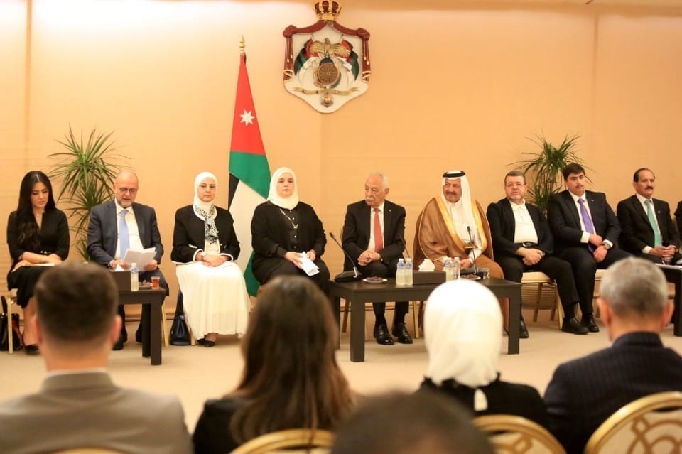 العيسوي يلتقي 300 شخصية من خريجي وخريجات الكلية العلمية الإسلامية