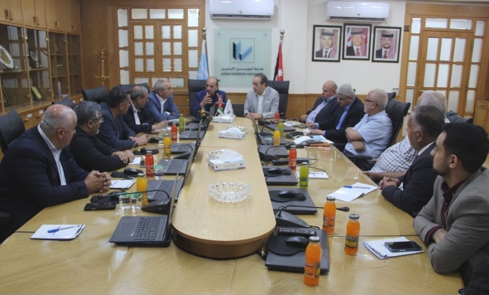 الاتفاق على تعزيز العمل المشترك بين البلديات ونقابة المهندسين