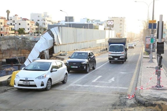 الأمن العام: التعامل مع حقيبة مشبوهة في وسط عمّان وتبين أنها فارغة