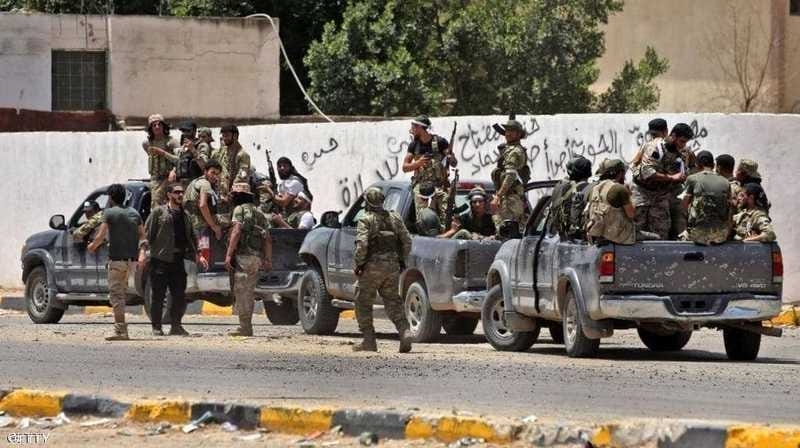 ليبيا: 6 قتلى في اشتباكات مسلحة في طرابلس