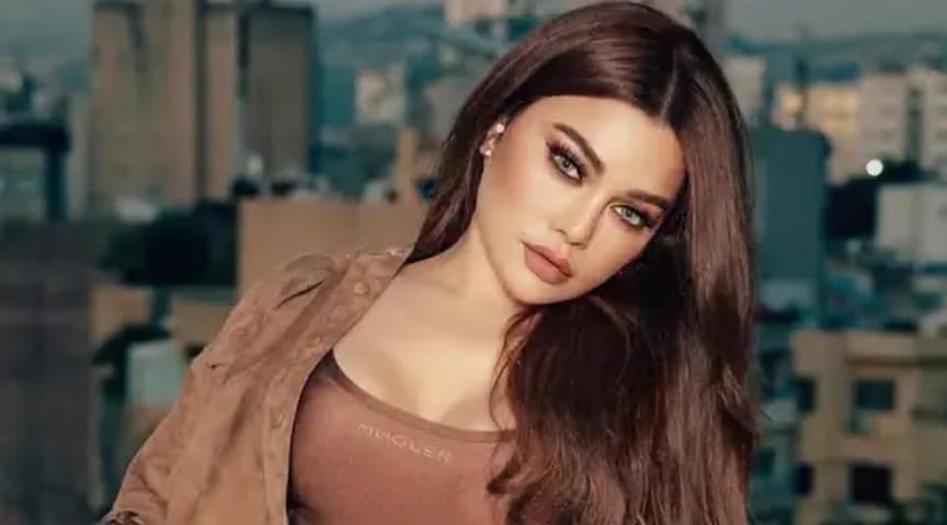 بعد إيقافها عن الغناء في مصر: عودة هيفاء وهبي للسينما تثير الجدل