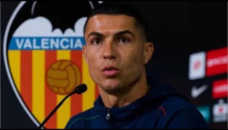 5 مرشحين لنيل جائزة أفضل لاعب في الدوري السعودي.. ما موقف رونالدو وبنزيما؟