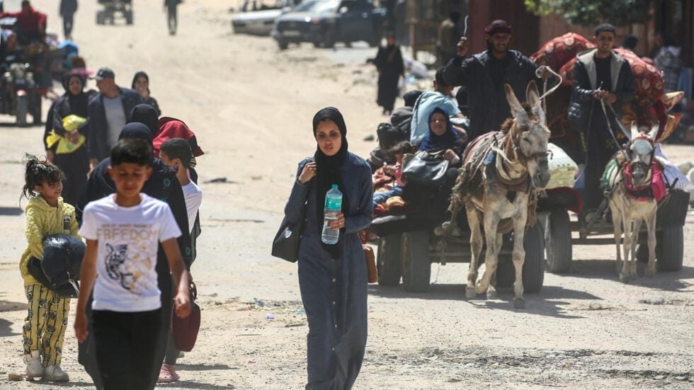 أوامر إخلاء قسرية لابناء غزة نحو مناطق في خان يونس