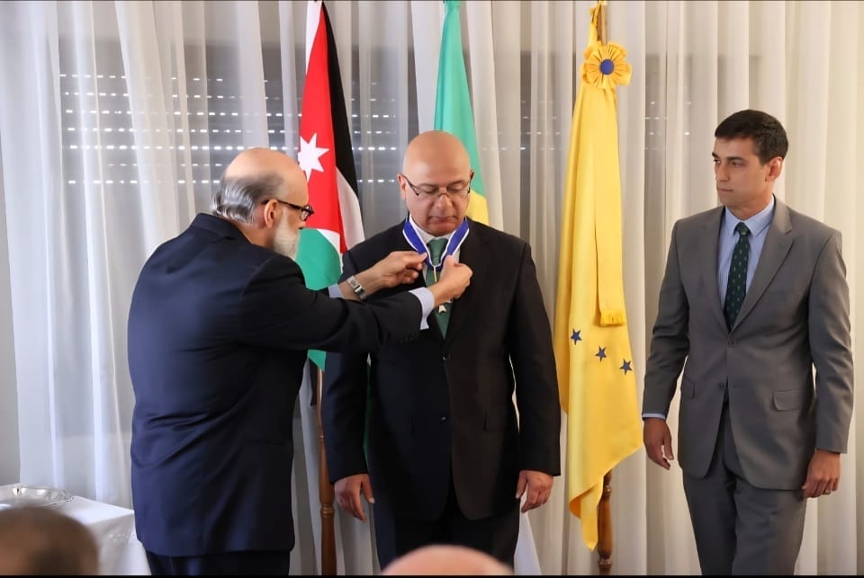 الرئيس البرازيلي يكرّم الدكتور معن النسور الرئيس التنفيذي لشركة البوتاس العربية بوسام ريو برانكو تقديرا لدوره في تعزيز العلاقات الاقتصادية بين البلدين