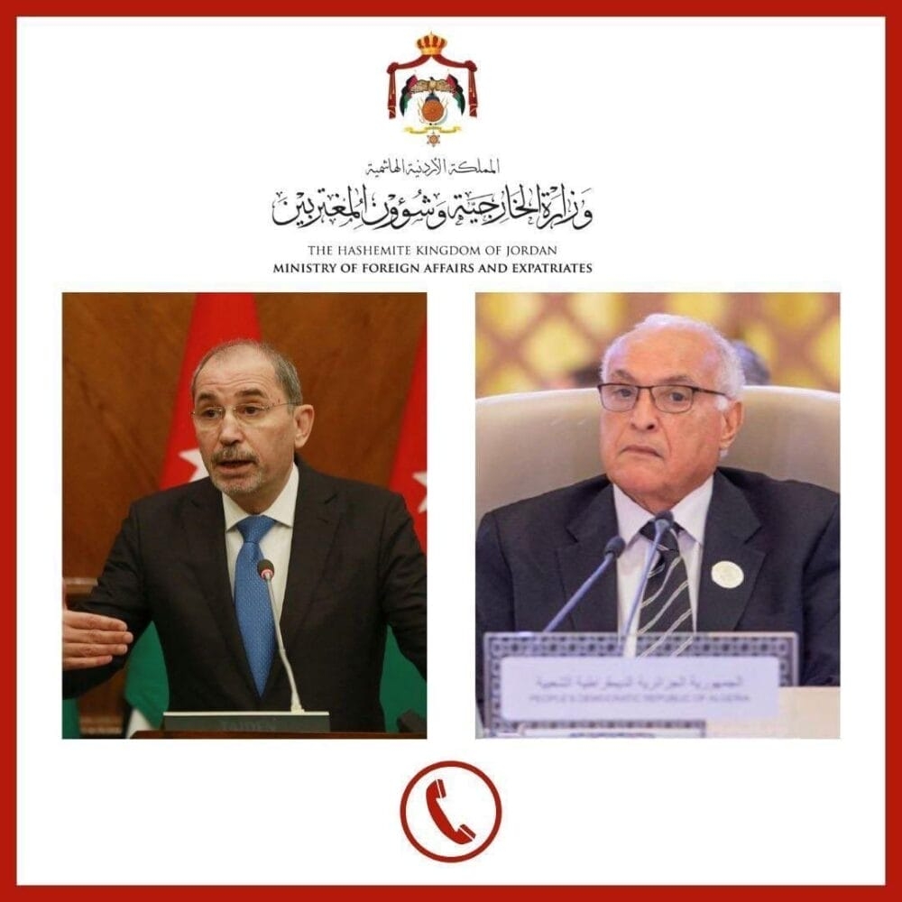الصفدي ونظيره الجزائري يبحثان التبعات الكارثية للتصعيد في المنطقة