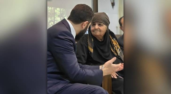 الرئيس السوري يلتقي عمته في درعا بعد غياب دام 30 عاماً- فيديو
