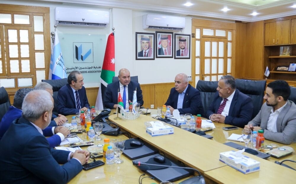 وزير الشؤون السياسية يهنئ مجلس نقابة المهندسين