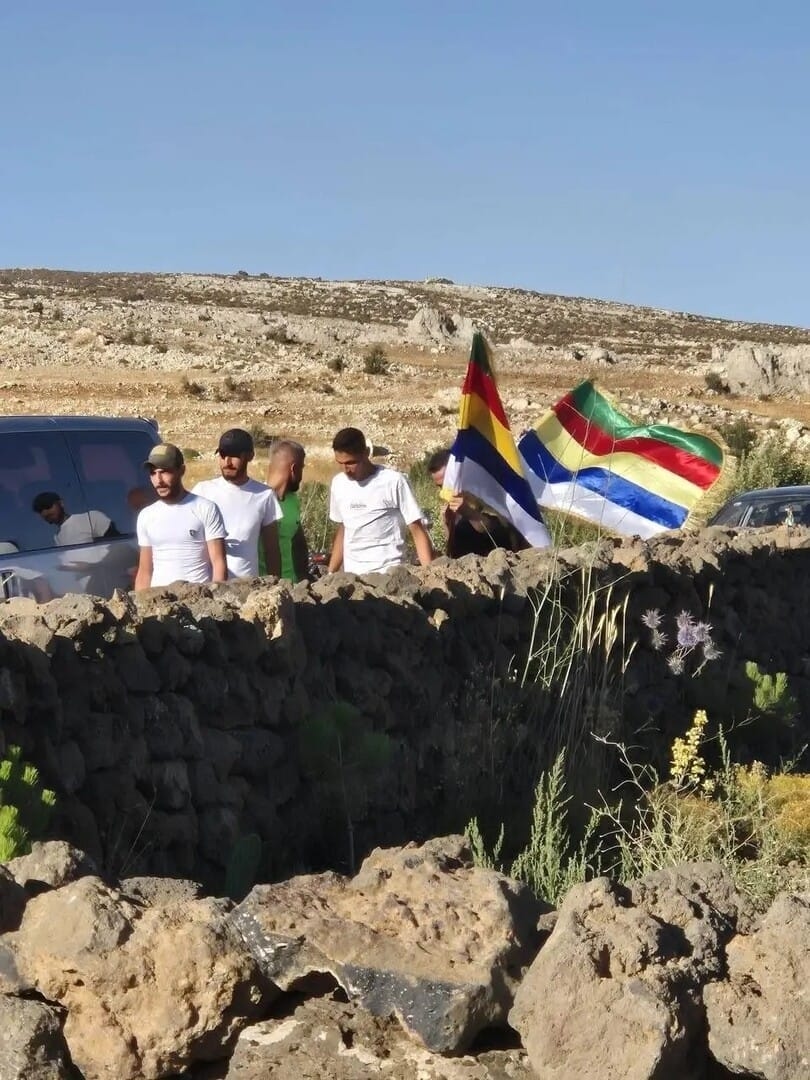 'واللا' العبري: الجيش الإسرائيلي يفتح تحقيقا في خرق عشرات الدروز الحدود إلى سوريا
