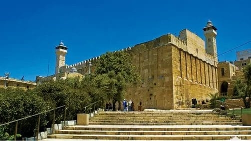 حكومة الاحتلال تنقل إدارة الحرم الإبراهيمي للمستوطنين