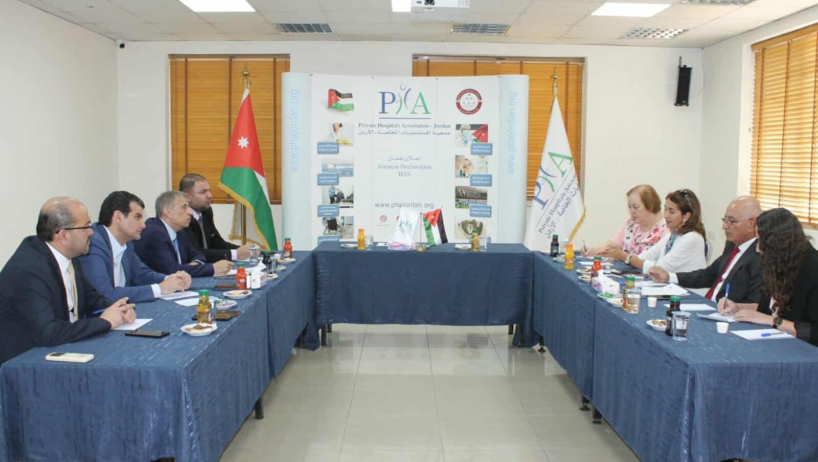 جمعية المستشفيات الخاصة تبحث التعاون مع 'العون للزهايمر' لتحسين رعاية المرضى وتعزيز التوعية