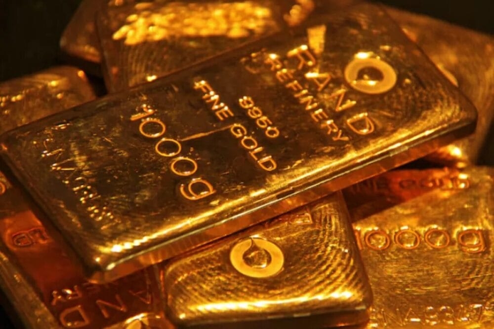 الذهب يتراجع متأثرا بتمديد مهلة الرسوم الجمركية