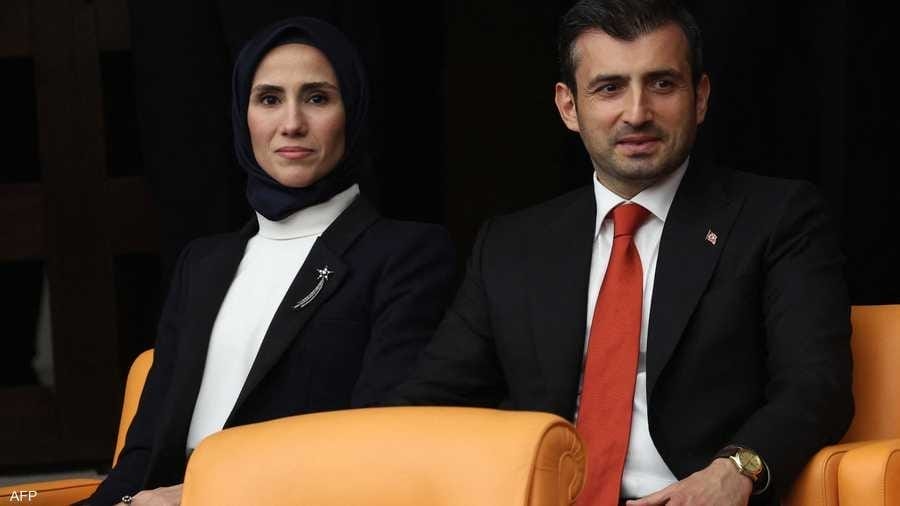 صهر أردوغان يطلق منصة تواصل جديدة.. تنافس فيسبوك