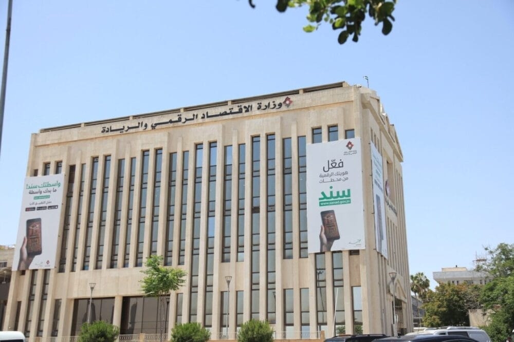 4205 مستفيد من برنامج حافز في القطاع الحكومي و 6470 في الخاص