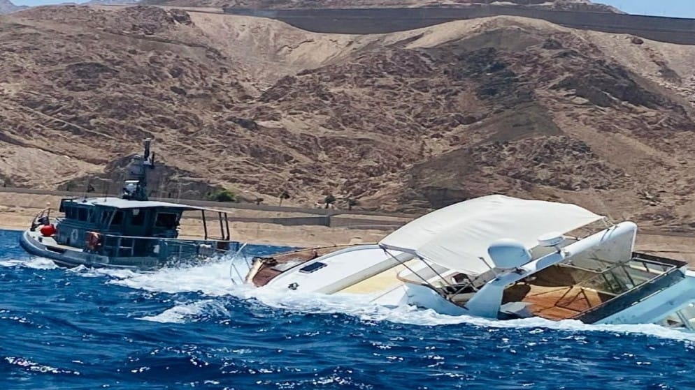 انقاذ مركب سياحي في العقبة