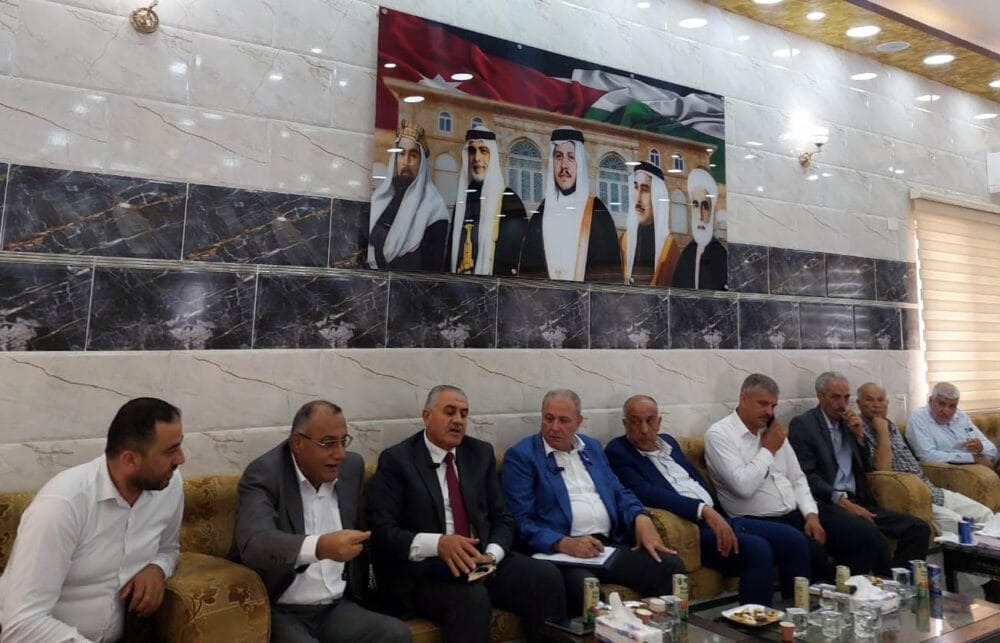 وفد نيابي يطلع على احتياجات لواء غرب إربد -صور
