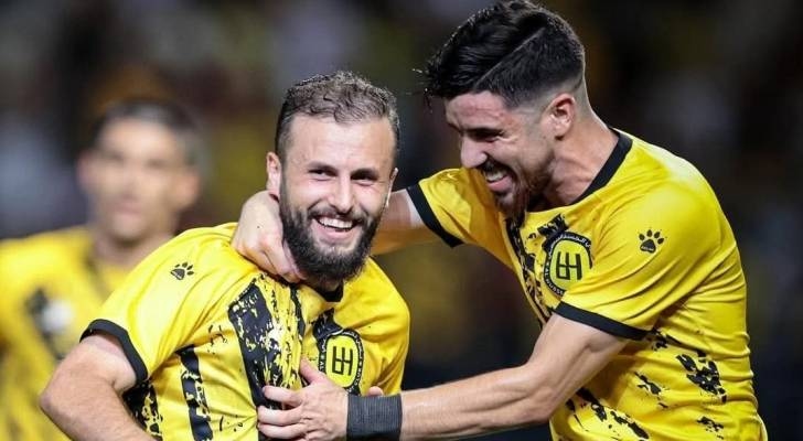 الملكي في بداية قوية للحفاظ على اللقب هزم الاهلي 5