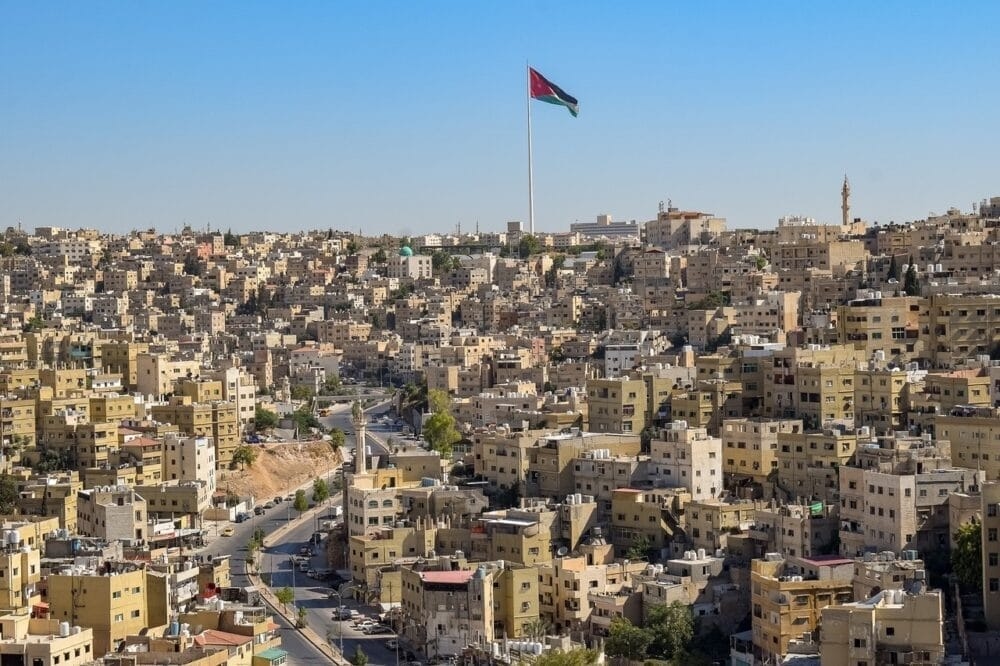 الاردن: اجواء صيفية عادية  اليوم وغدًا وارتفاع الحرارة نهاية الاسبوع