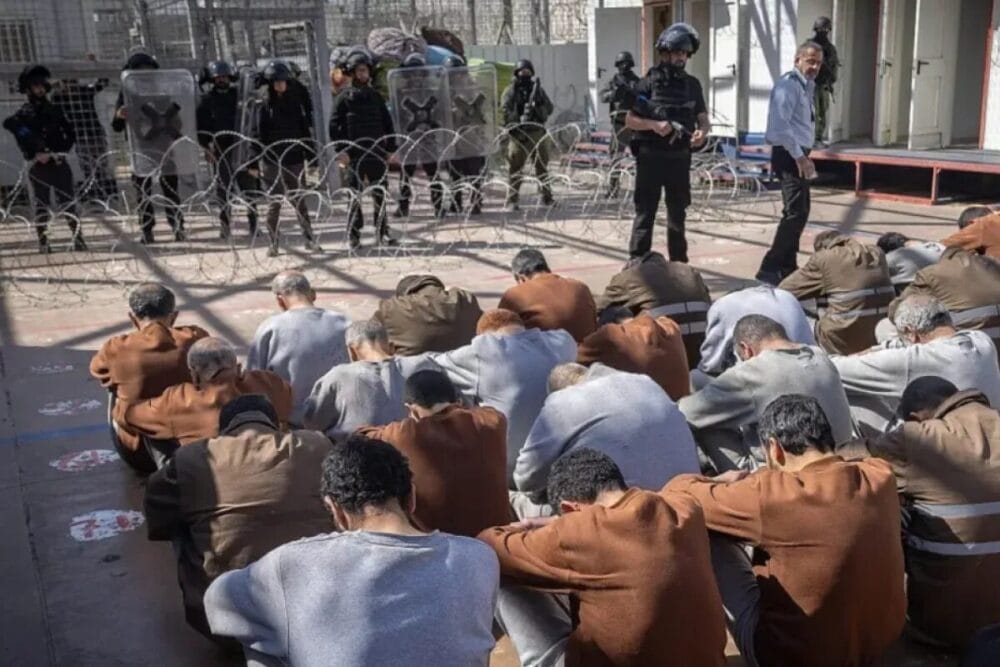 استشهاد مُعتقل فلسطيني في سجن مجدو الإسرائيليغ