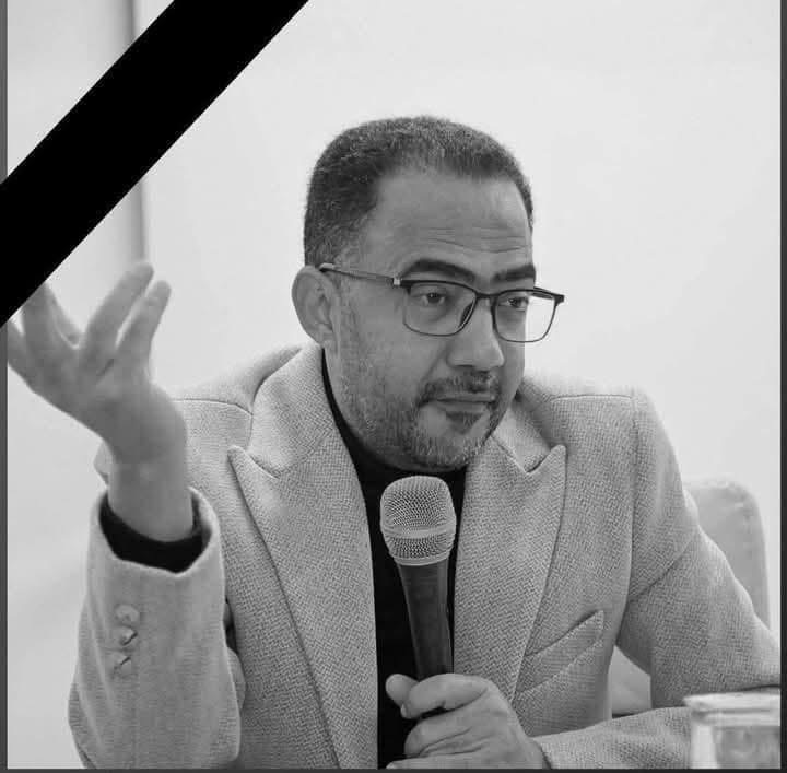 رئيس مجلس القيادة الرئاسي يعزي بوفاة نائب وزير الإعلام الأسبق فؤاد الحميري