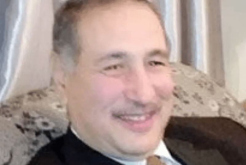 أحمد بكير يكتب :  عندما يُصبح الحزبُ دولةً، والوطنُ غُرفة في المقر!