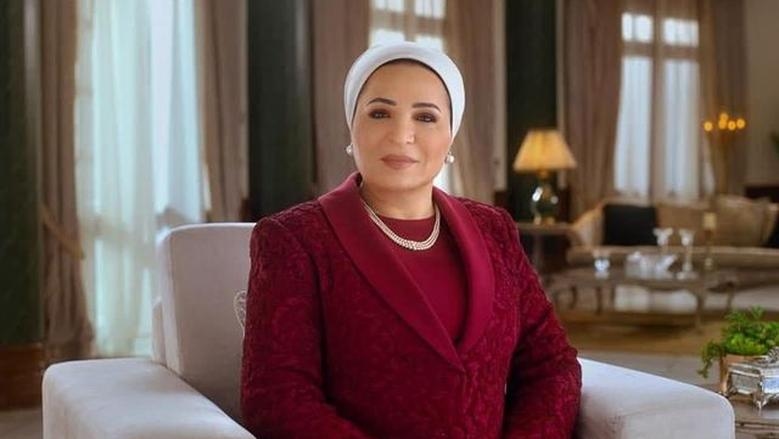 انتصار السيسي: قلوبنا يعتصرها الألم على بناتي ضحايا حادث المنوفية الأليم