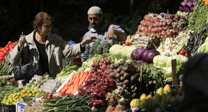 اسعار الخضروات اليوم في العبور: الطماطم 3 والبطاطس 5 جنيه