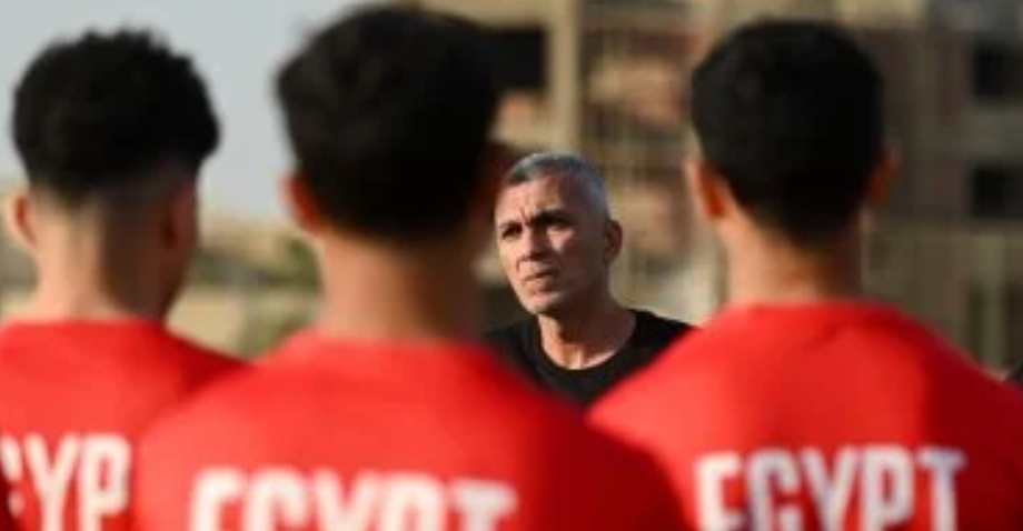 أسامة نبيه يغلق معسكر منتخب الشباب قبل وديتىّ الكويت