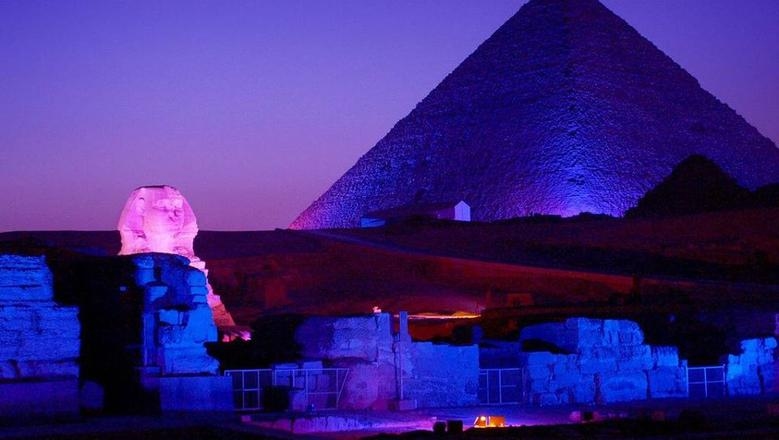 عروض الصوت والضوء بالأهرامات هتشتغل من يوم 25 يوليو