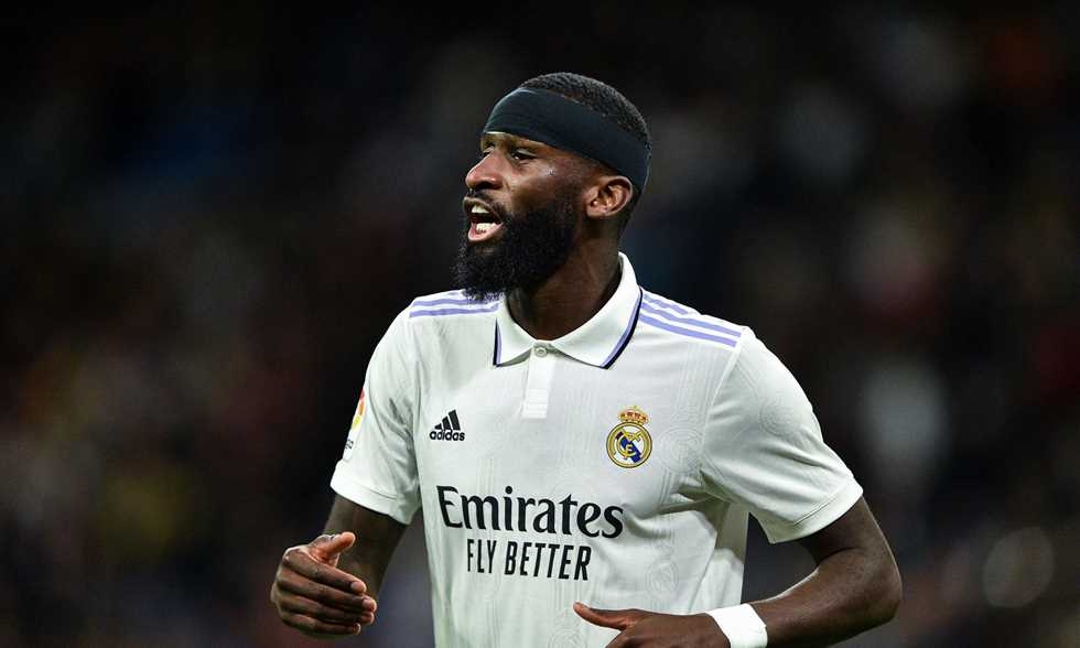 ريال مدريد يبدأ حملة تطهير الدفاع.. والضحايا ألابا وروديجر