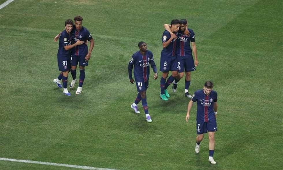 غياب 4 لاعبين عن مران باريس قبل موقعة الريال