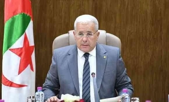 بوغالي يعزي في وفاة الفنان القدير حمزة فيغولي