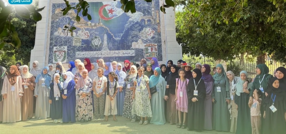 جمعية المعالي للعلوم والتربية تسدل الستار على مخيمها القرآني ..ختم 3 حافظات لكتاب الله ومشاركة قوية من مختلف الفئات العمرية